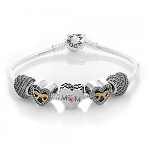 Pandora Bracelet Limited Edition Mothers Heart Family Complete Jewelry